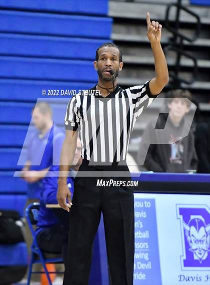 Thumbnail 2 in Christian Brothers vs. Whitney (Les Curry Invitational) photogallery.