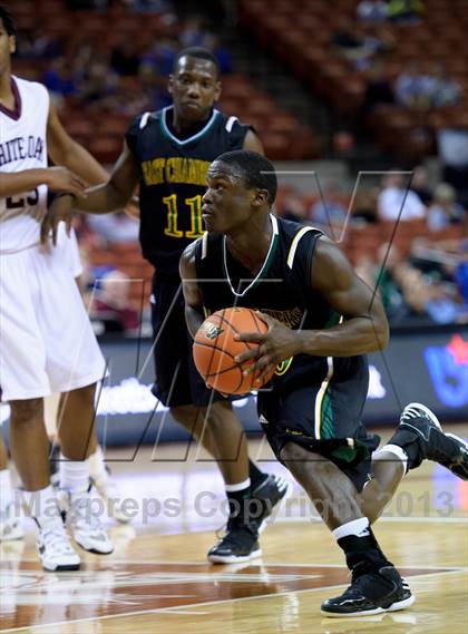 Thumbnail 1 in White Oak vs. East Chambers (UIL 2A Semifinal) photogallery.