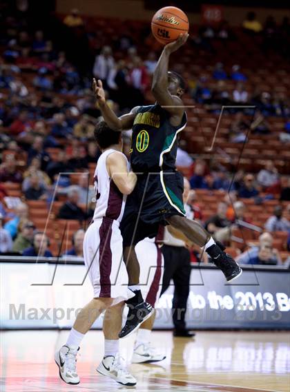 Thumbnail 3 in White Oak vs. East Chambers (UIL 2A Semifinal) photogallery.