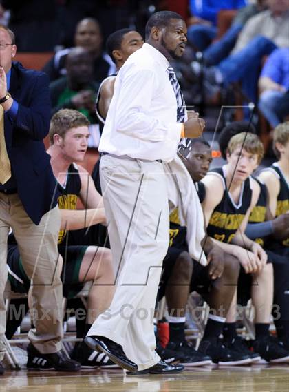 Thumbnail 2 in White Oak vs. East Chambers (UIL 2A Semifinal) photogallery.