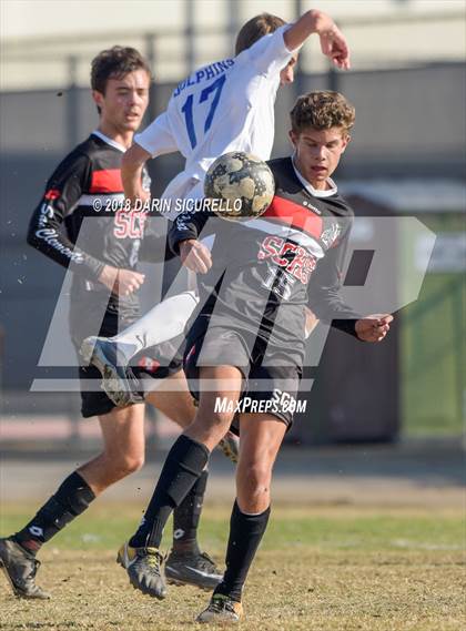 Thumbnail 1 in Dana Hills vs. San Clemente (Marina Tournament) photogallery.