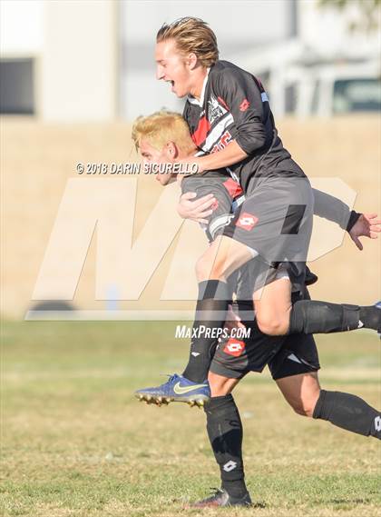 Thumbnail 1 in Dana Hills vs. San Clemente (Marina Tournament) photogallery.