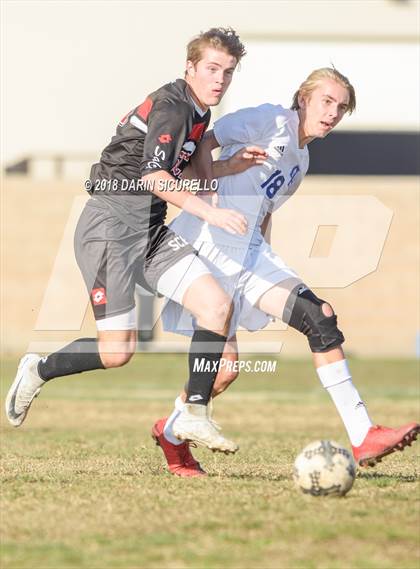Thumbnail 1 in Dana Hills vs. San Clemente (Marina Tournament) photogallery.