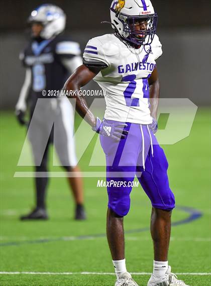 Thumbnail 2 in Ball @ Paetow (Bi-District Playoff) photogallery.