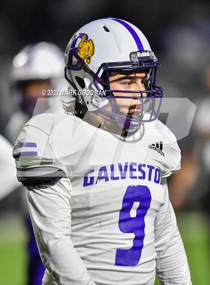 Thumbnail 1 in Ball @ Paetow (Bi-District Playoff) photogallery.