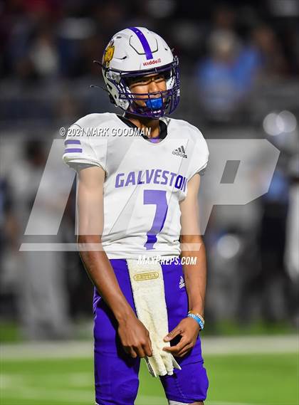 Thumbnail 1 in Ball @ Paetow (Bi-District Playoff) photogallery.