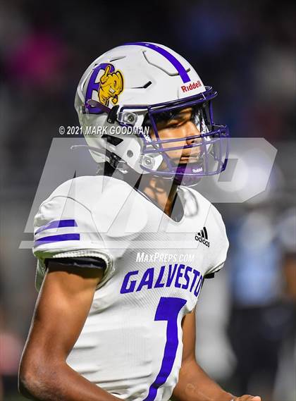 Thumbnail 2 in Ball @ Paetow (Bi-District Playoff) photogallery.
