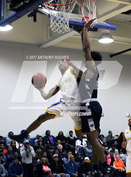 Thumbnail 3 in Hewlett Vs Roosevelt  (Section 8 Class A Round 2 Playoff) photogallery.
