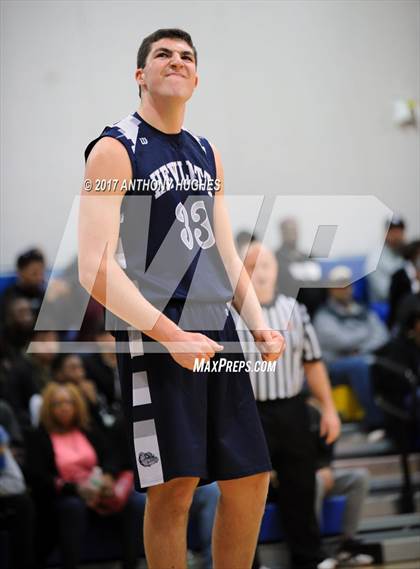Thumbnail 3 in Hewlett Vs Roosevelt  (Section 8 Class A Round 2 Playoff) photogallery.