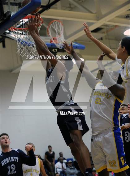 Thumbnail 2 in Hewlett Vs Roosevelt  (Section 8 Class A Round 2 Playoff) photogallery.