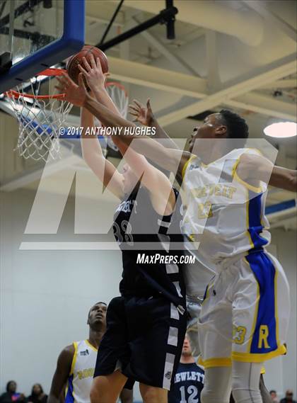 Thumbnail 2 in Hewlett Vs Roosevelt  (Section 8 Class A Round 2 Playoff) photogallery.