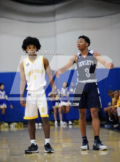 Thumbnail 3 in Hewlett Vs Roosevelt  (Section 8 Class A Round 2 Playoff) photogallery.