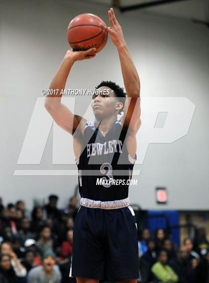 Thumbnail 3 in Hewlett Vs Roosevelt  (Section 8 Class A Round 2 Playoff) photogallery.