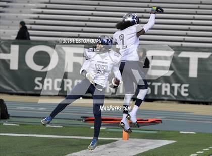 Thumbnail 2 in Valley Christian vs. Madison (CIF State D2AA Final) photogallery.