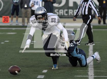Thumbnail 3 in Valley Christian vs. Madison (CIF State D2AA Final) photogallery.
