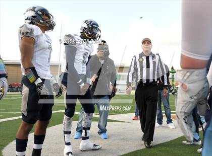 Thumbnail 2 in Valley Christian vs. Madison (CIF State D2AA Final) photogallery.