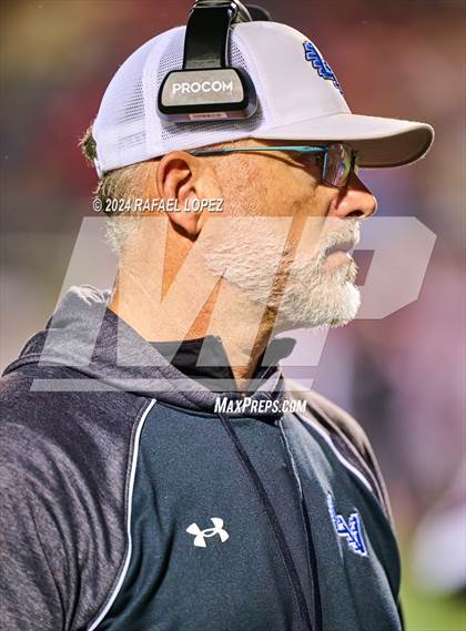 Thumbnail 2 in La Vernia vs. Kilgore (UIL 4A D1 Football Semifinal) photogallery.