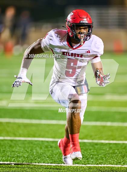 Thumbnail 3 in La Vernia vs. Kilgore (UIL 4A D1 Football Semifinal) photogallery.