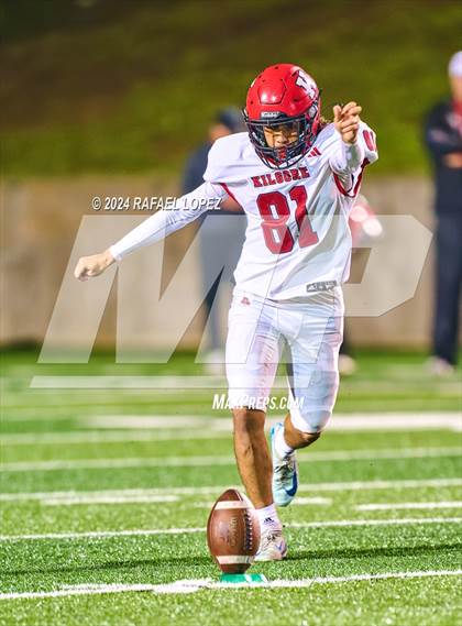 Thumbnail 3 in La Vernia vs. Kilgore (UIL 4A D1 Football Semifinal) photogallery.