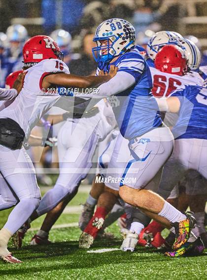 Thumbnail 2 in La Vernia vs. Kilgore (UIL 4A D1 Football Semifinal) photogallery.