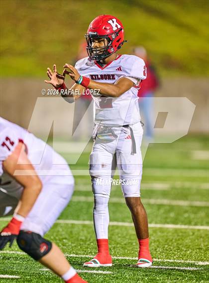 Thumbnail 1 in La Vernia vs. Kilgore (UIL 4A D1 Football Semifinal) photogallery.