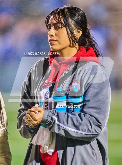 Thumbnail 1 in La Vernia vs. Kilgore (UIL 4A D1 Football Semifinal) photogallery.