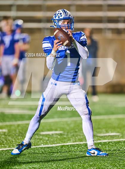 Thumbnail 3 in La Vernia vs. Kilgore (UIL 4A D1 Football Semifinal) photogallery.