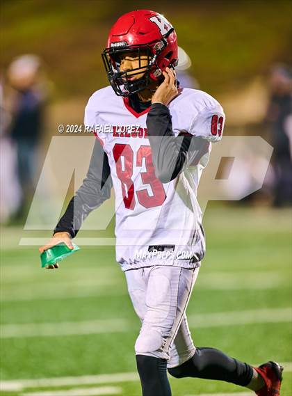 Thumbnail 3 in La Vernia vs. Kilgore (UIL 4A D1 Football Semifinal) photogallery.
