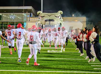 Thumbnail 1 in La Vernia vs. Kilgore (UIL 4A D1 Football Semifinal) photogallery.