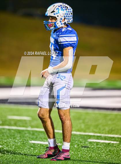 Thumbnail 2 in La Vernia vs. Kilgore (UIL 4A D1 Football Semifinal) photogallery.