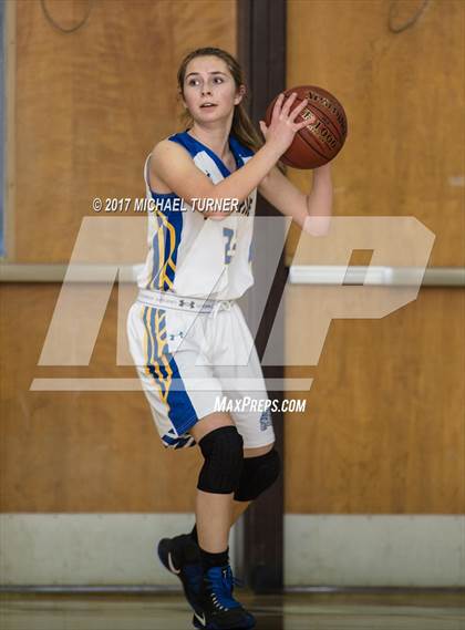 Thumbnail 3 in Fall River vs. Loyalton (CIF NS D6 Final) photogallery.