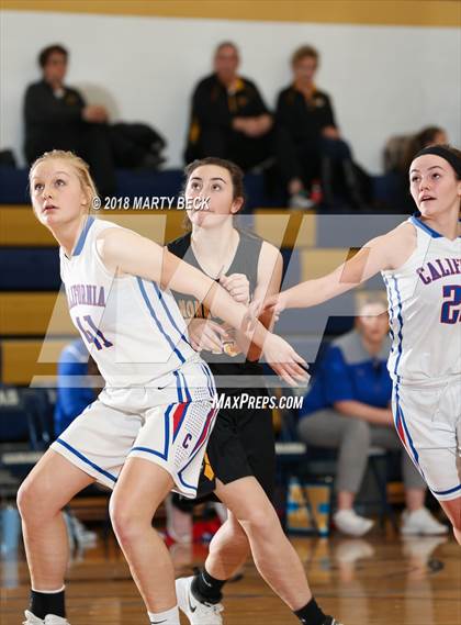 Thumbnail 1 in California vs Monroe City (Central Bank Shootout) photogallery.