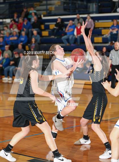 Thumbnail 2 in California vs Monroe City (Central Bank Shootout) photogallery.