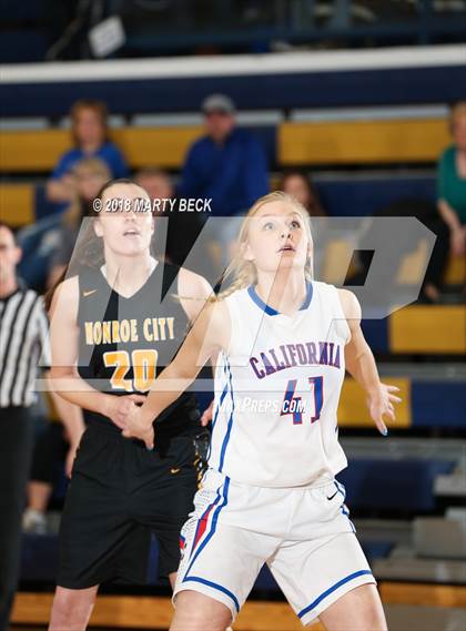 Thumbnail 1 in California vs Monroe City (Central Bank Shootout) photogallery.