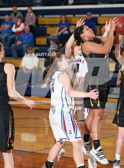 Thumbnail 3 in California vs Monroe City (Central Bank Shootout) photogallery.