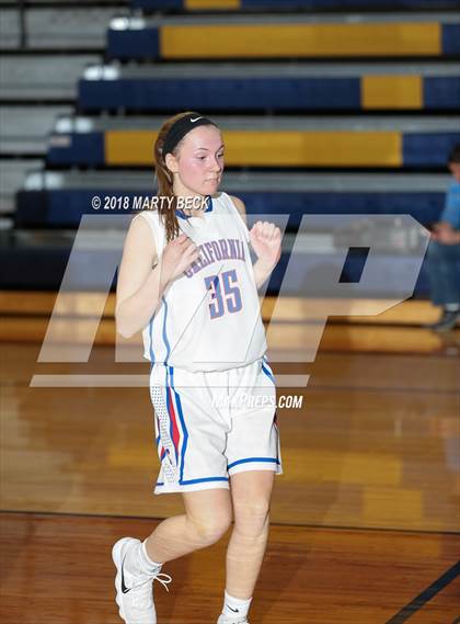 Thumbnail 2 in California vs Monroe City (Central Bank Shootout) photogallery.