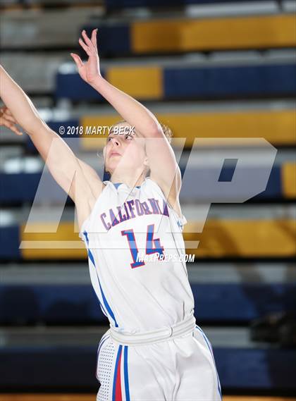 Thumbnail 2 in California vs Monroe City (Central Bank Shootout) photogallery.