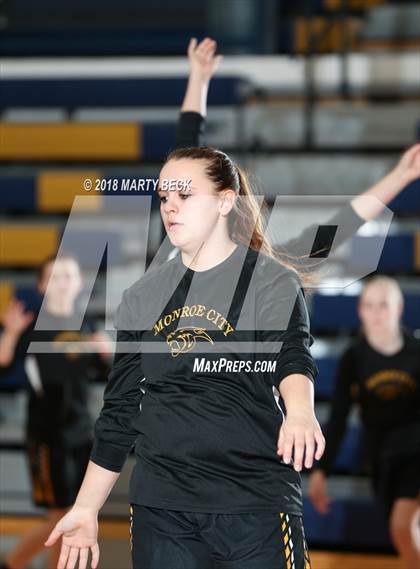 Thumbnail 3 in California vs Monroe City (Central Bank Shootout) photogallery.