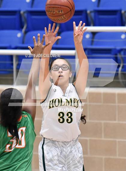 Thumbnail 1 in Holmes vs Houston [Sam] photogallery.