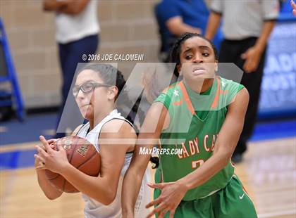 Thumbnail 2 in Holmes vs Houston [Sam] photogallery.
