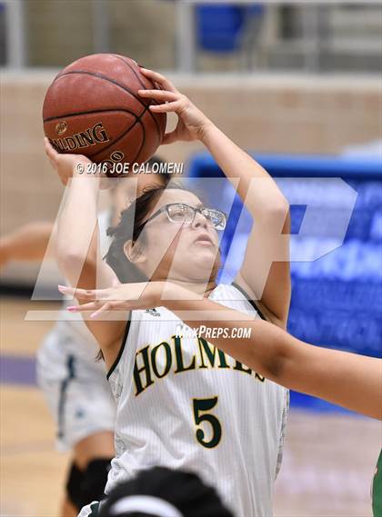 Thumbnail 2 in Holmes vs Houston [Sam] photogallery.