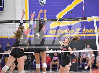 Thumbnail 1 in Carrollwood Day vs. Marist (Durango Fall Classic) photogallery.