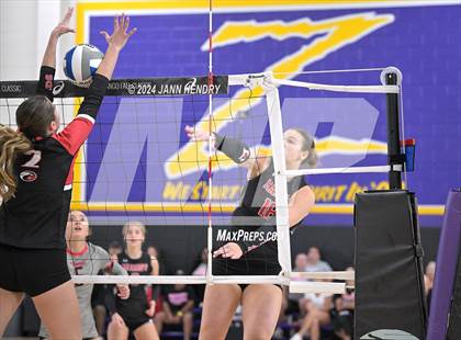Thumbnail 2 in Carrollwood Day vs. Marist (Durango Fall Classic) photogallery.