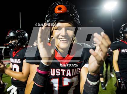 Thumbnail 2 in Monahans @ Shallowater photogallery.