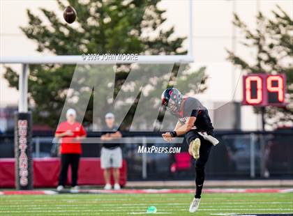 Thumbnail 1 in Monahans @ Shallowater photogallery.