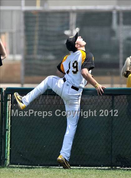 Thumbnail 3 in Chaminade vs Galena (Hard 9 National Classic) photogallery.