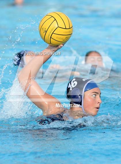 Thumbnail 3 in Newport Harbor vs. Edison (Bill Barnett Holiday Cup) photogallery.