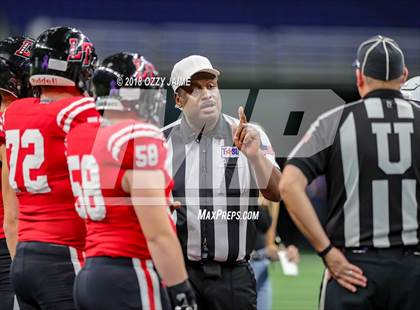 Thumbnail 3 in Lake Travis vs. Weslaco (UIL 6A Regional Playoff) photogallery.
