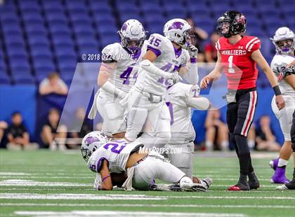 Thumbnail 1 in Lake Travis vs. Weslaco (UIL 6A Regional Playoff) photogallery.