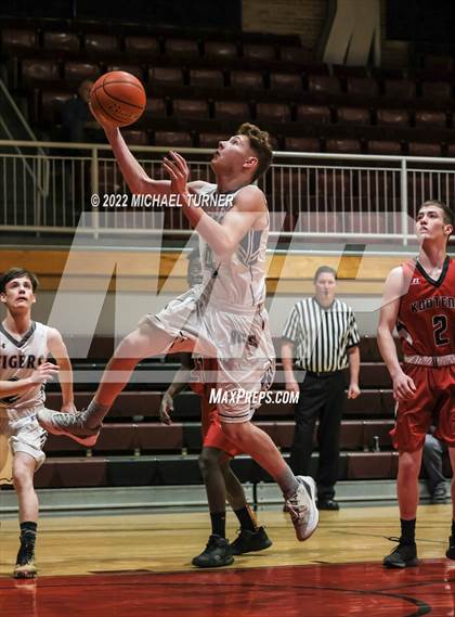 Thumbnail 2 in Mullan vs Kootenai (1AD2 District Playoffs) photogallery.